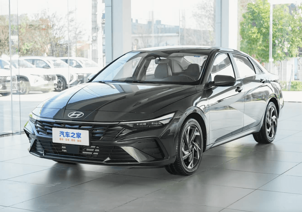 Hyundai Elantra 1.5 CVT Premium (2023)